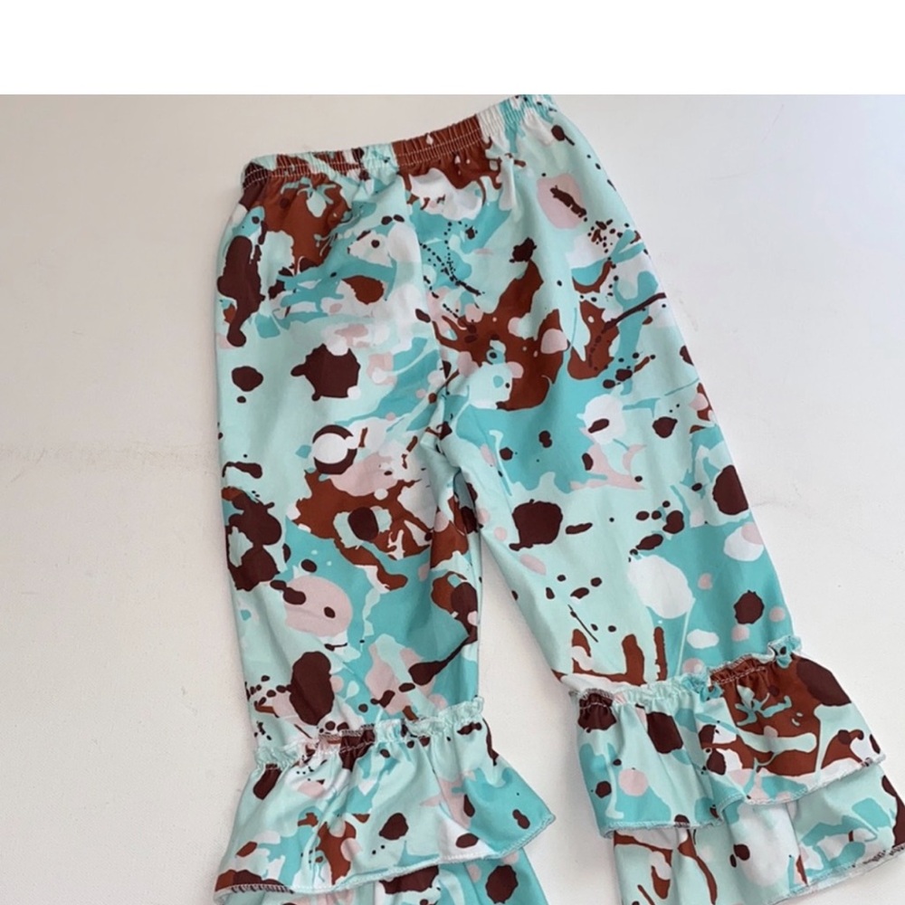 Toddler Splatter Print Ruffle Pants - Picture 3 of 5